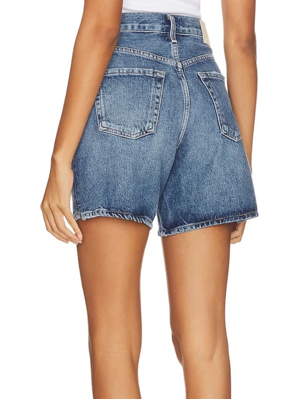 Citizens Of Humanity Marlow Long Vintage Short in Amaretto